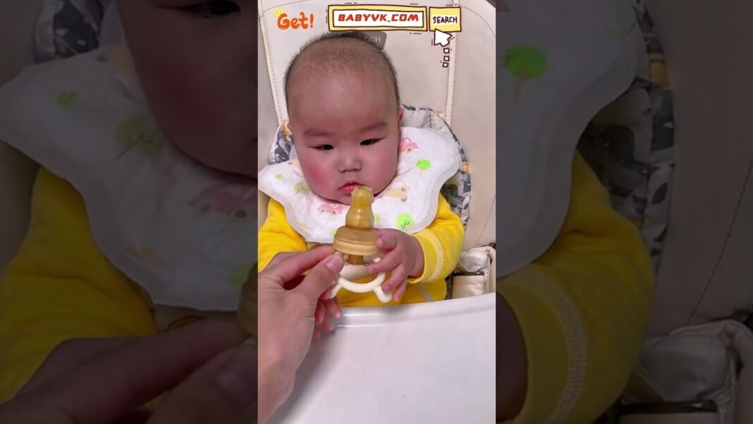 How to Soothe Teething Babies and Provide Nutrition Easily? Baby Fruit Feeder to the Rescue! #baby