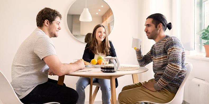 Bipolar Disorder: How to Keep and Manage Friendships