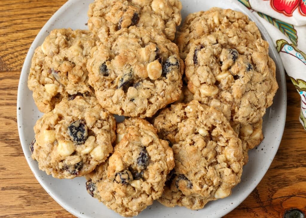 White Chocolate Cranberry Oatmeal Cookies