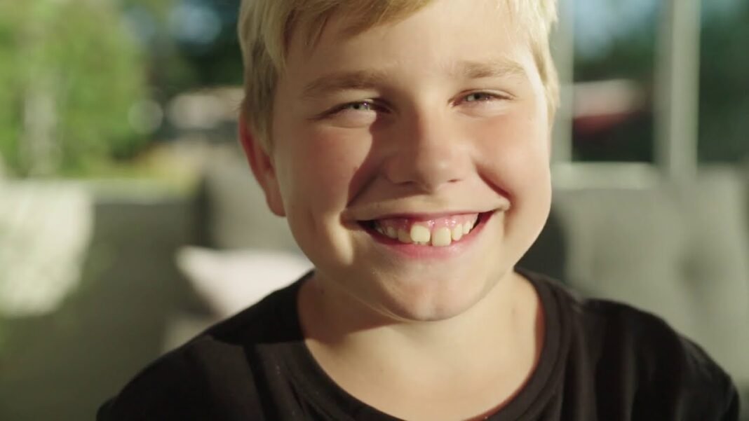 Leo älskar hockey men drabbades av cancer – Barncancergalan (lÃ¥ng version)